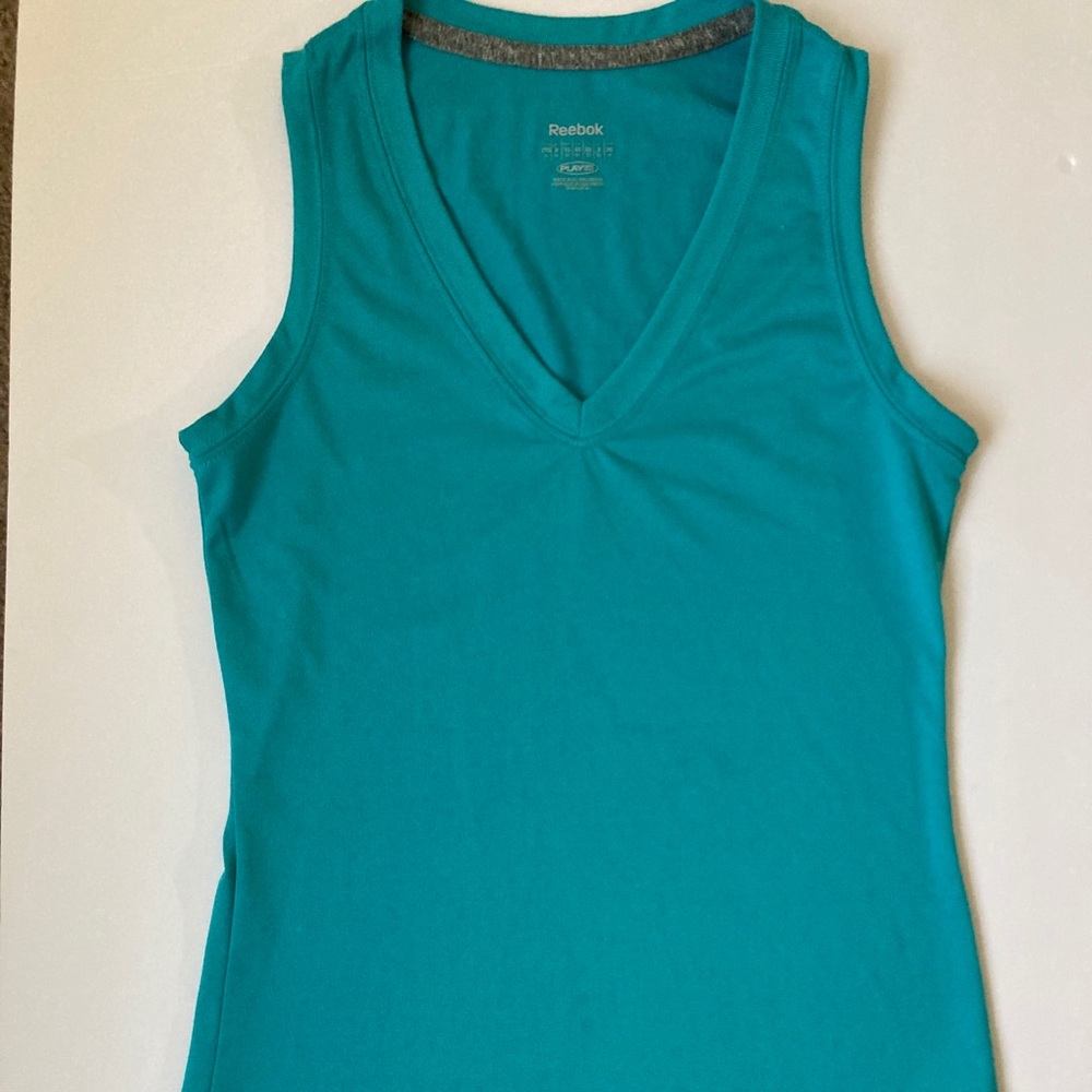 Reebok muscle tee
